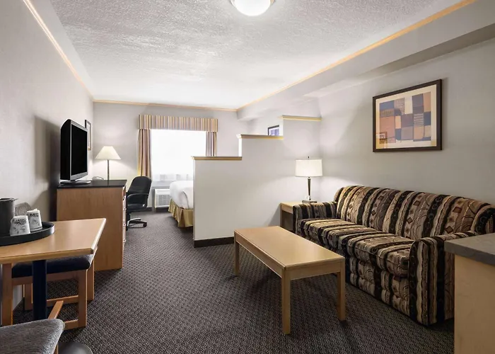 Travelodge By Wyndham Fort Mcmurray