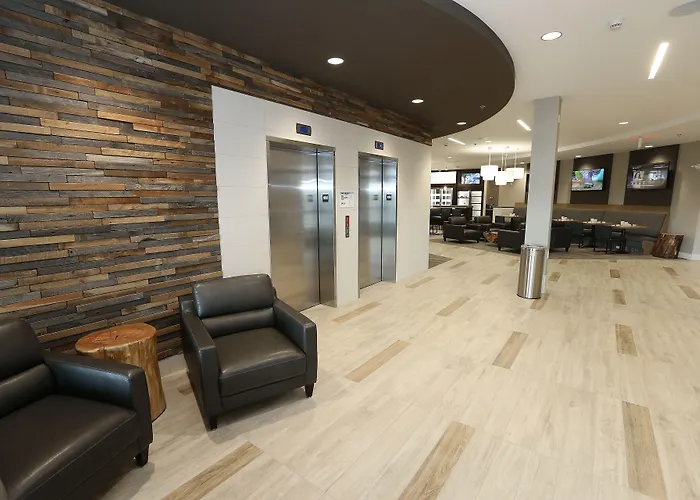 Best Western Plus Sawridge Suites